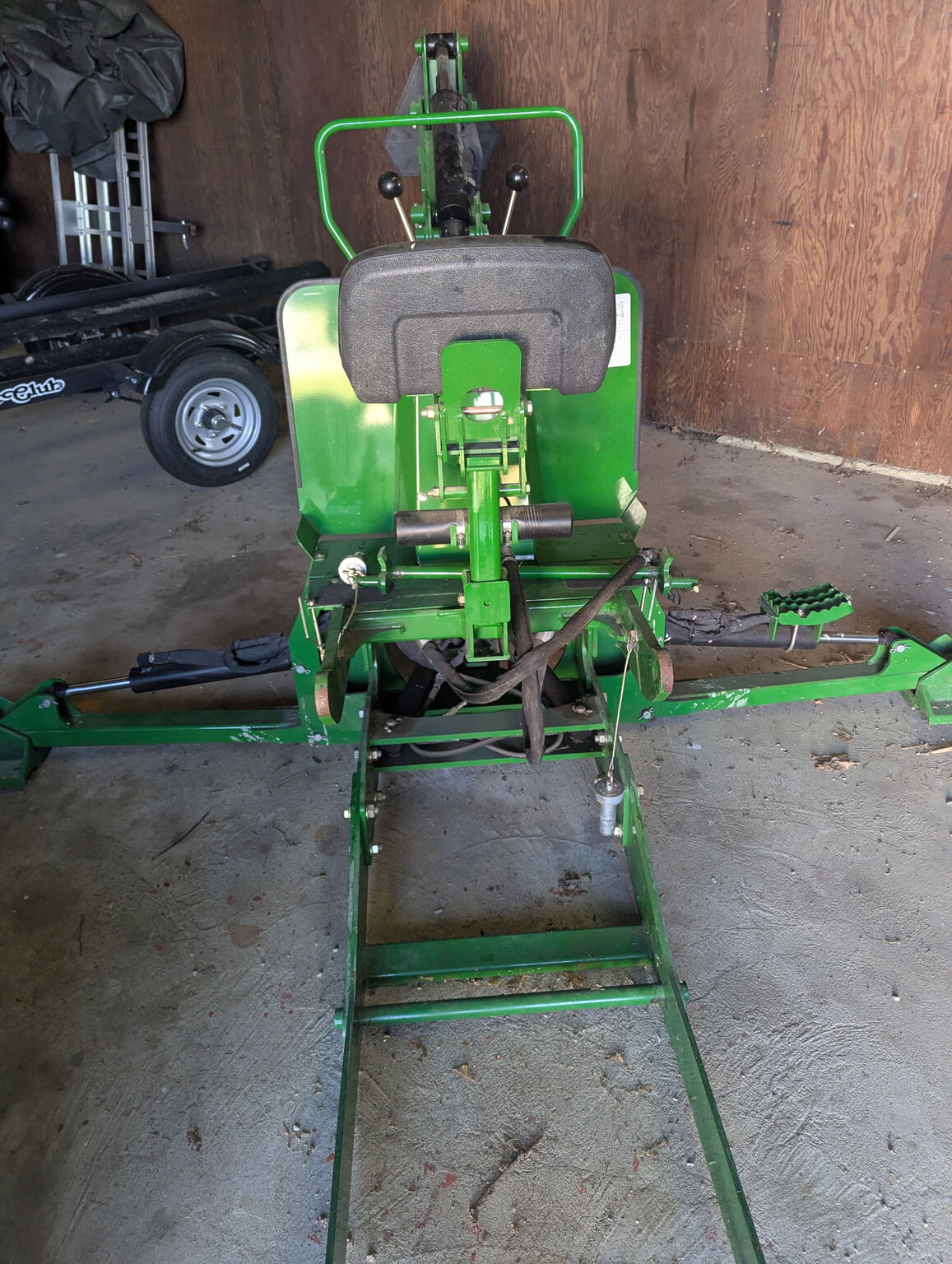 2022 John Deere 3039R Image 11