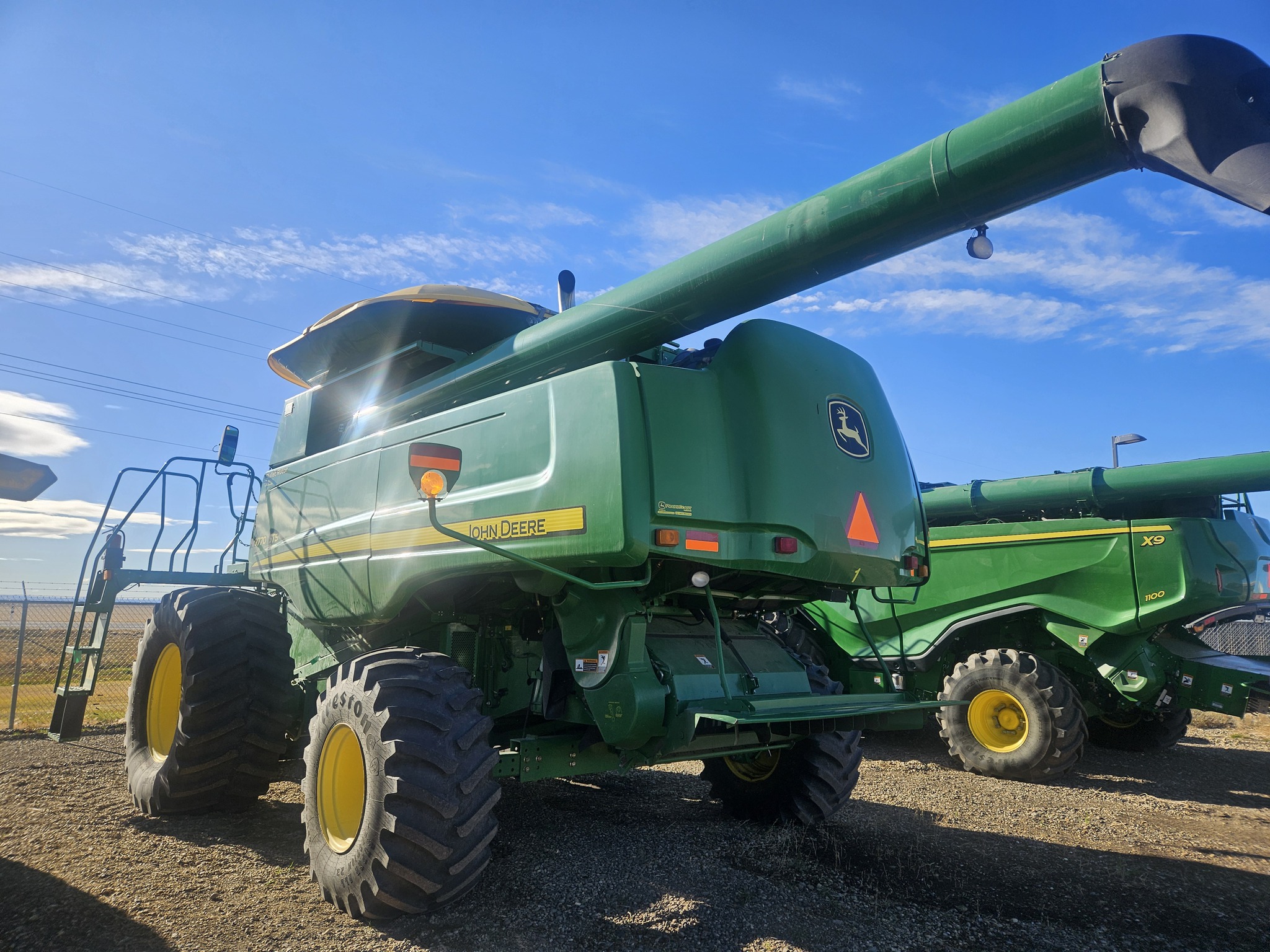 2008 John Deere 9770 STS Image 5