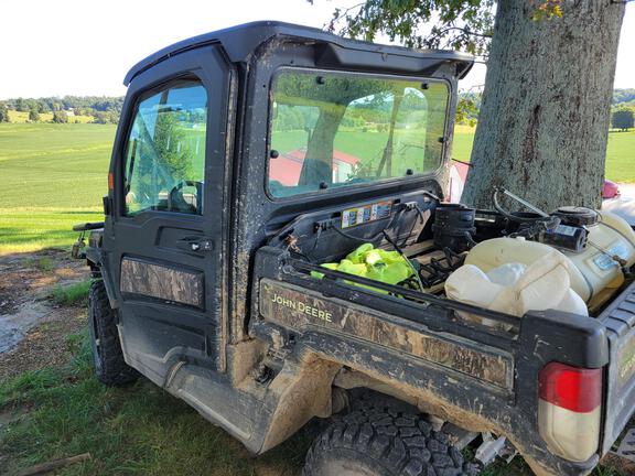 Photo of 2022 John Deere XUV 835R