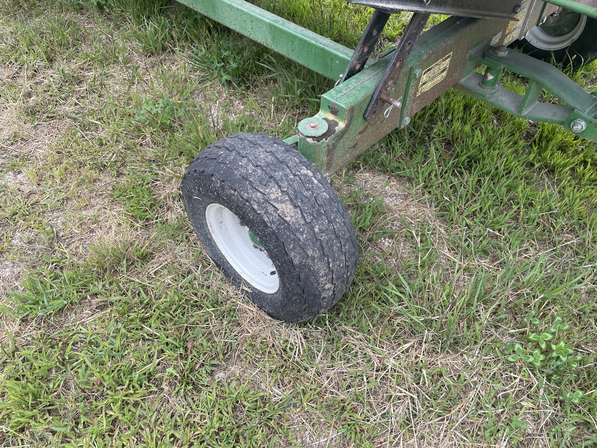  1995 Unverferth HT25 at Heritage Tractor in Geneseo, IL