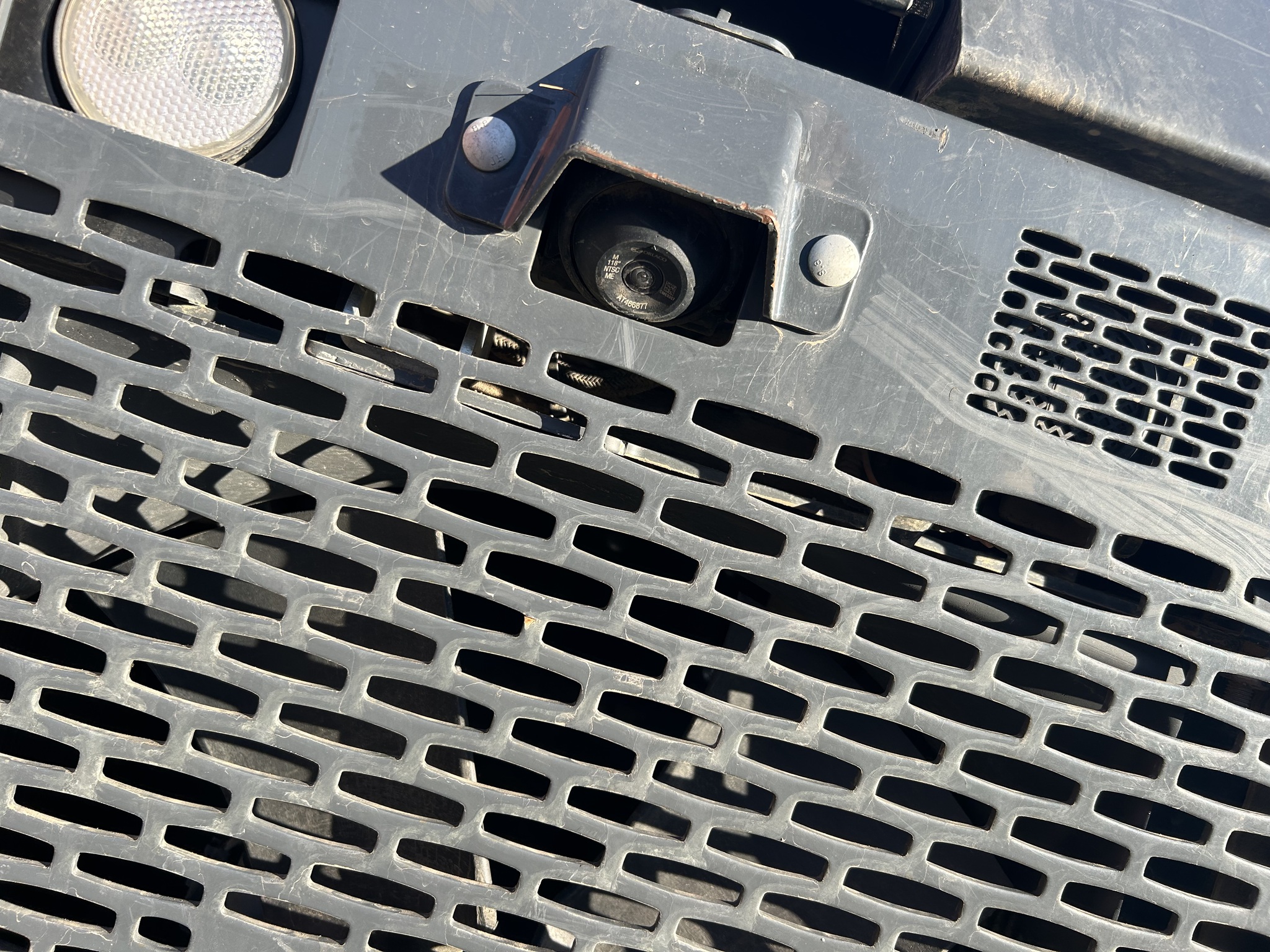 2022 John Deere 333G Image 14