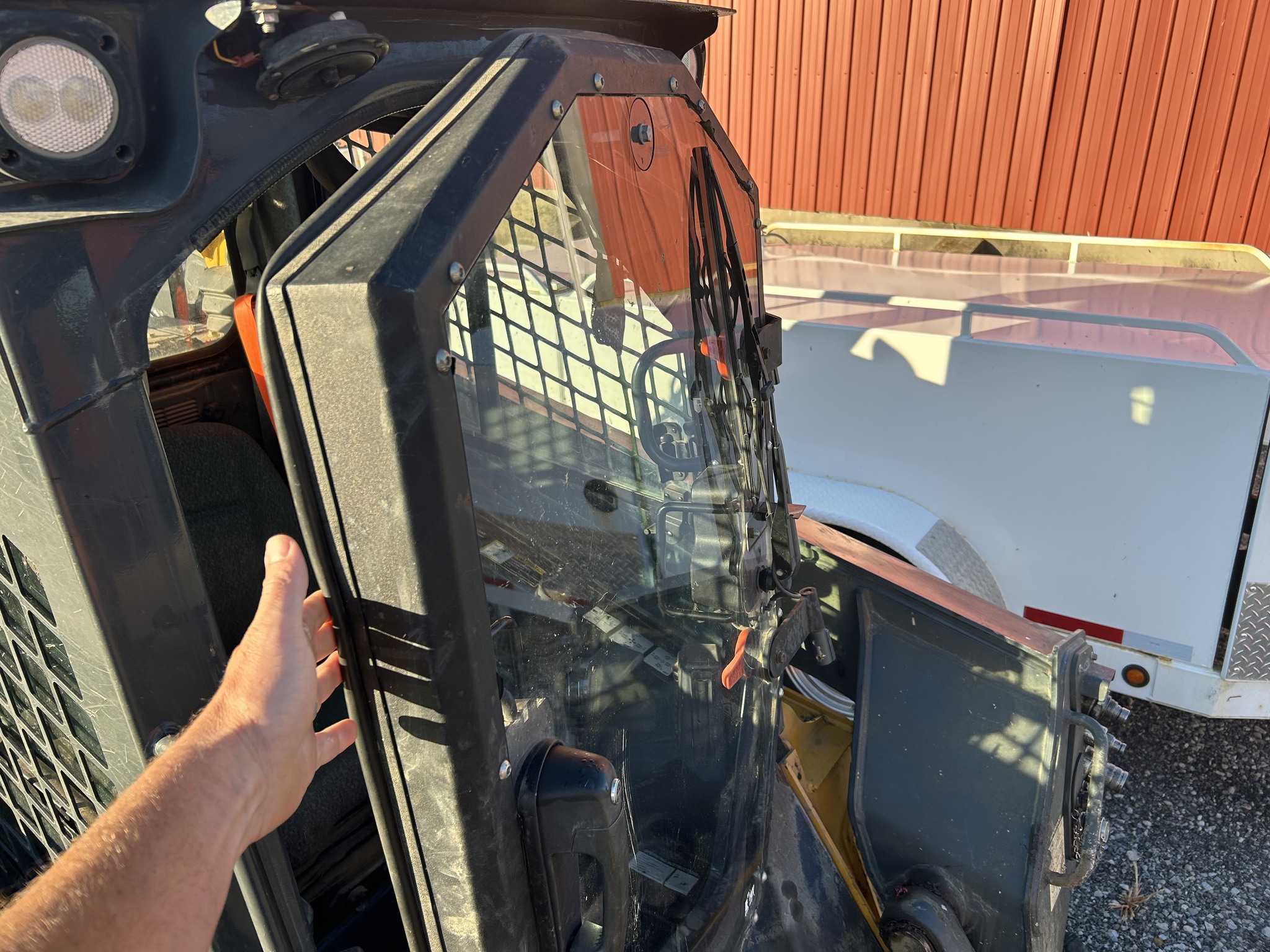 2022 John Deere 333G Image 9