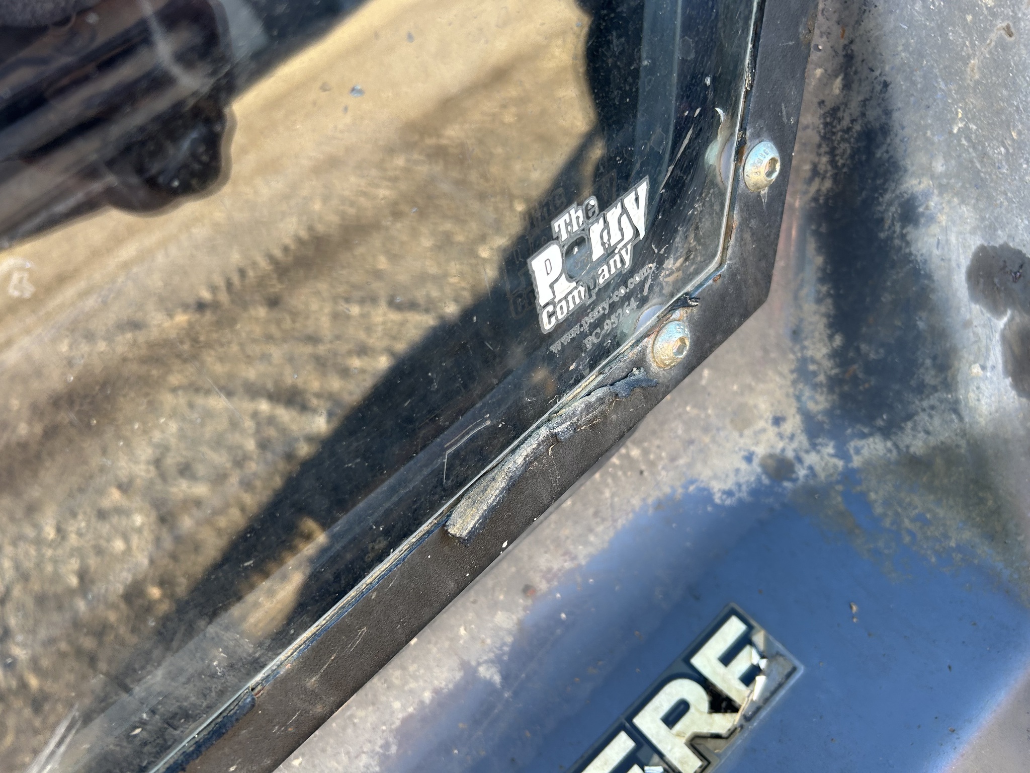 2022 John Deere 333G Image 8