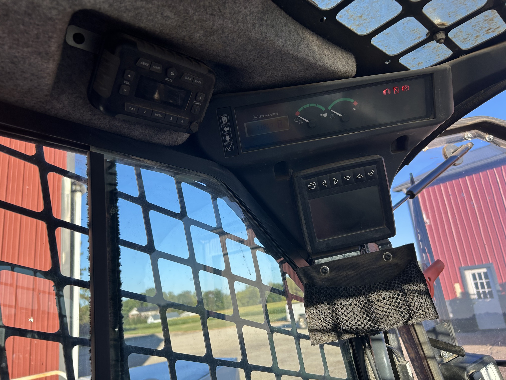 2022 John Deere 333G Image 4