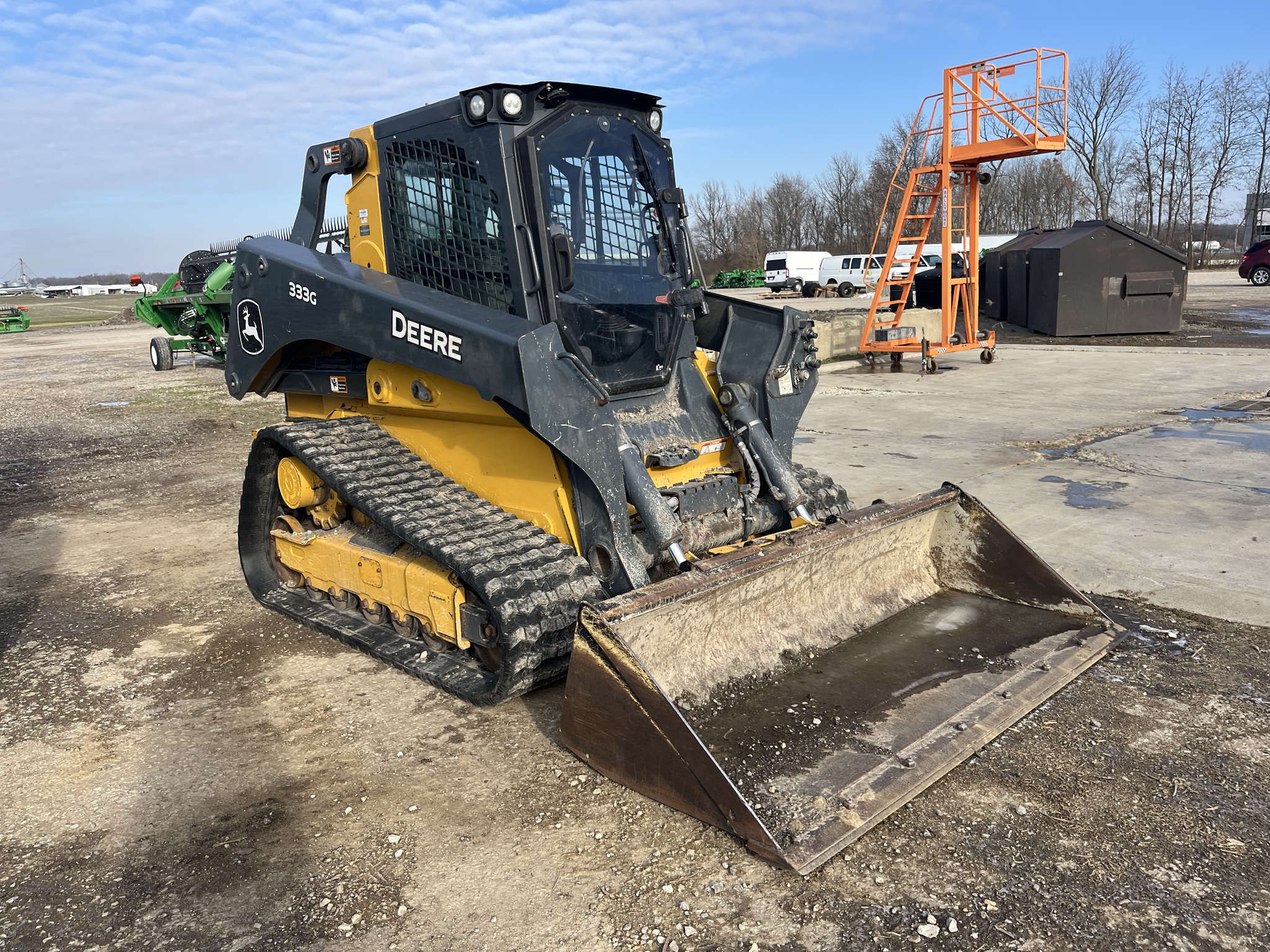 2022 John Deere 333G Image 2