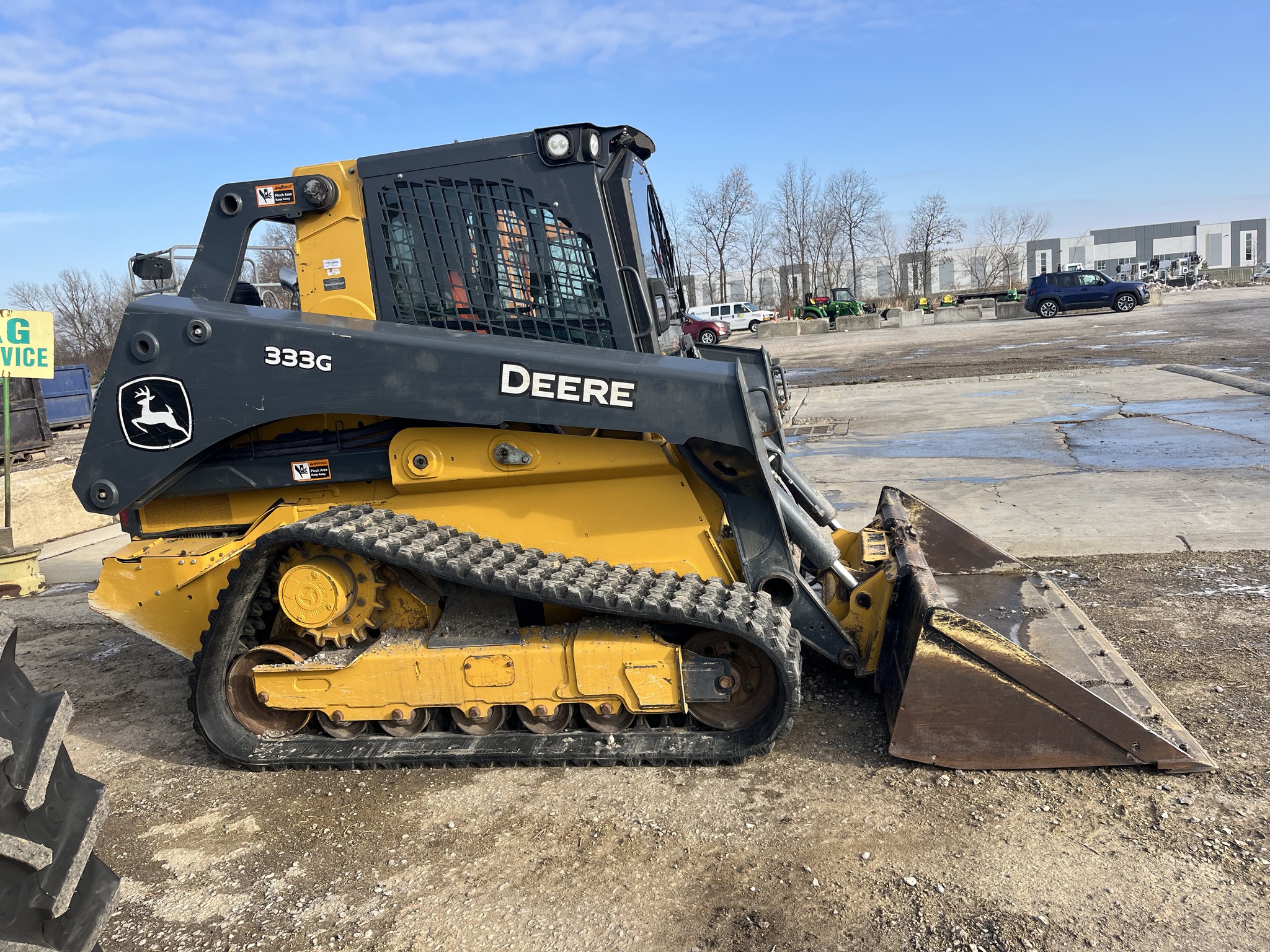 2022 John Deere 333G Image 1