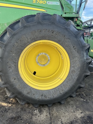 Used 2021 John Deere S780 Combines at Horizon Ag & Turf in Mayerthorpe, AB - Photo11