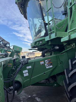 Used 2021 John Deere S780 Combines at Horizon Ag & Turf in Mayerthorpe, AB - Photo19