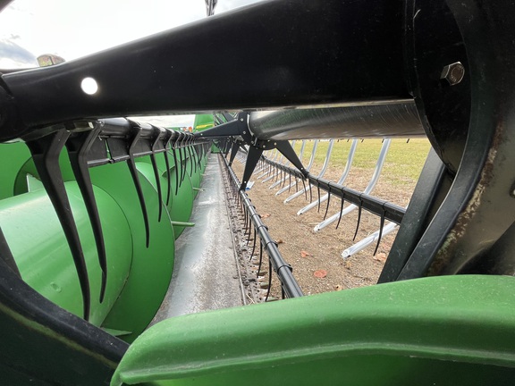 2011 John Deere 635F - Photo13