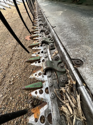 2011 John Deere 635F - Photo16