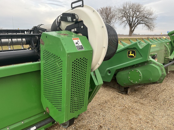 2011 John Deere 635F - Photo22