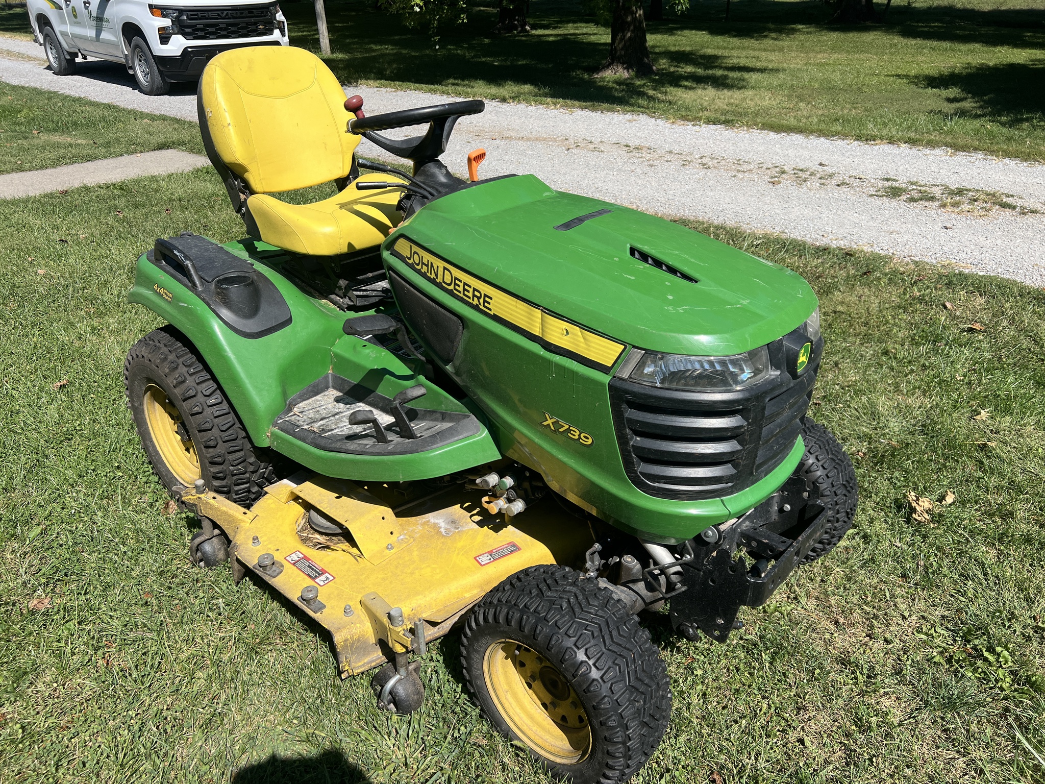 2016 John Deere X739 Image 1