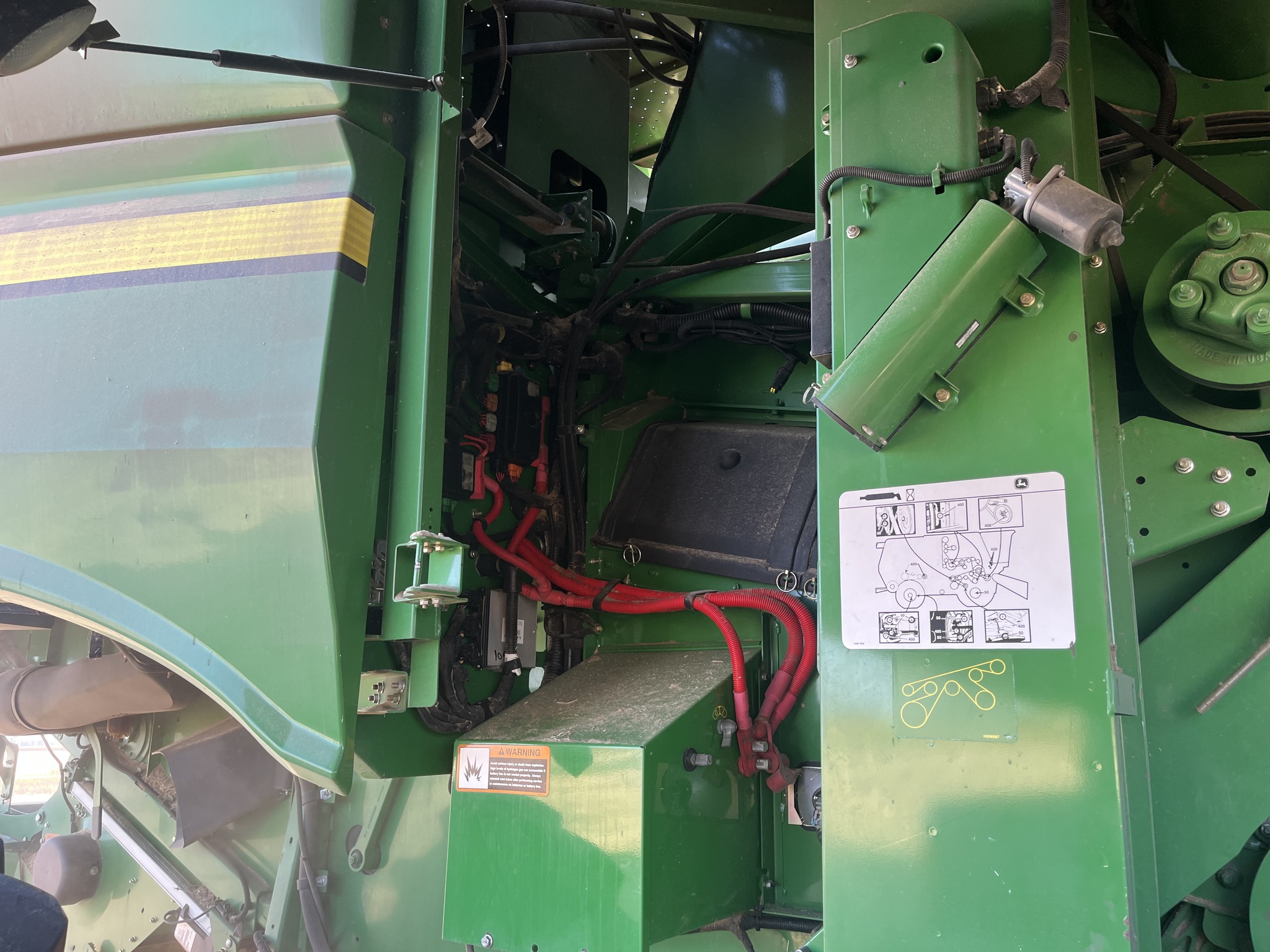 2012 John Deere S660 Image 17