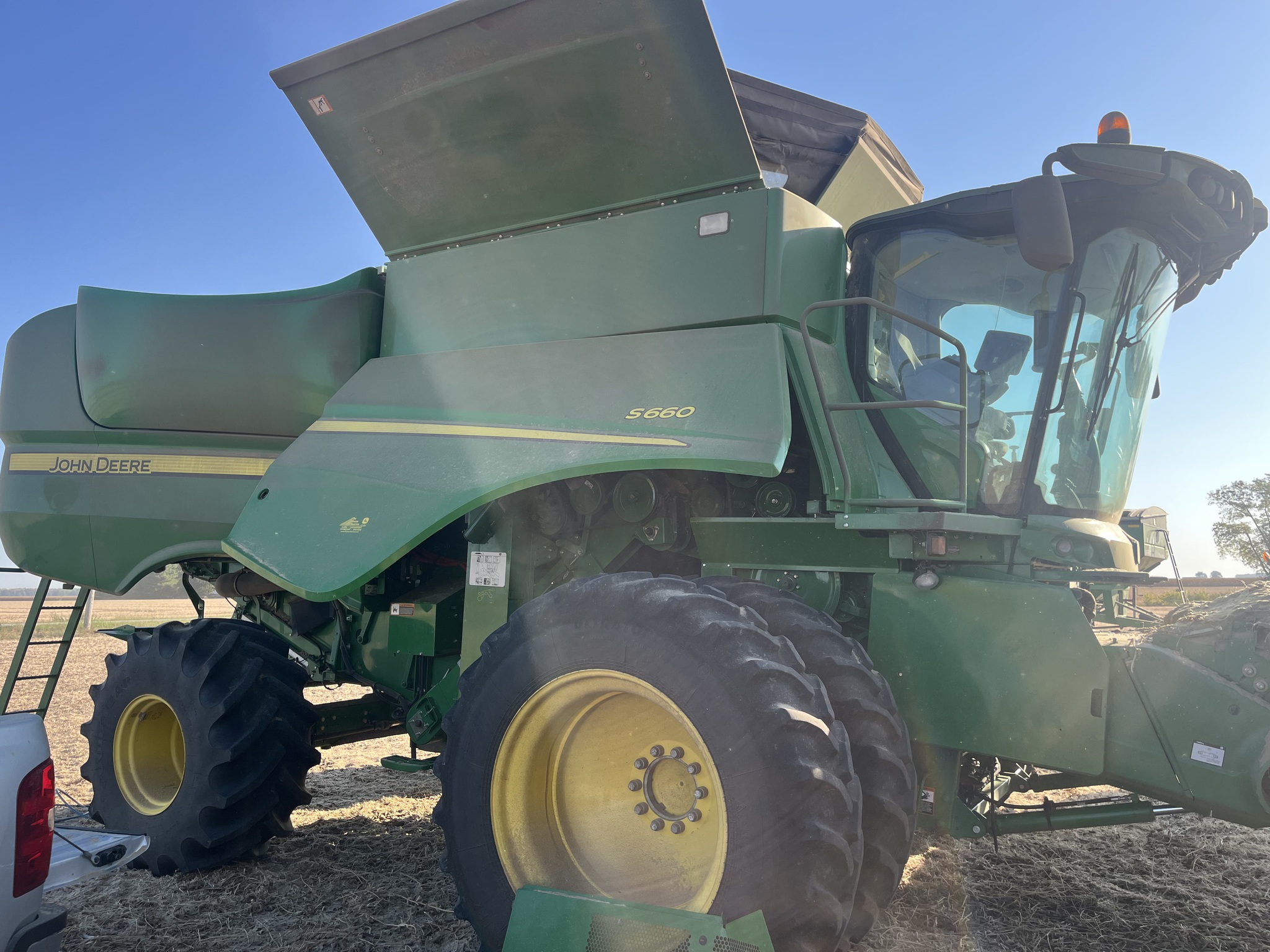 2012 John Deere S660 Image 4
