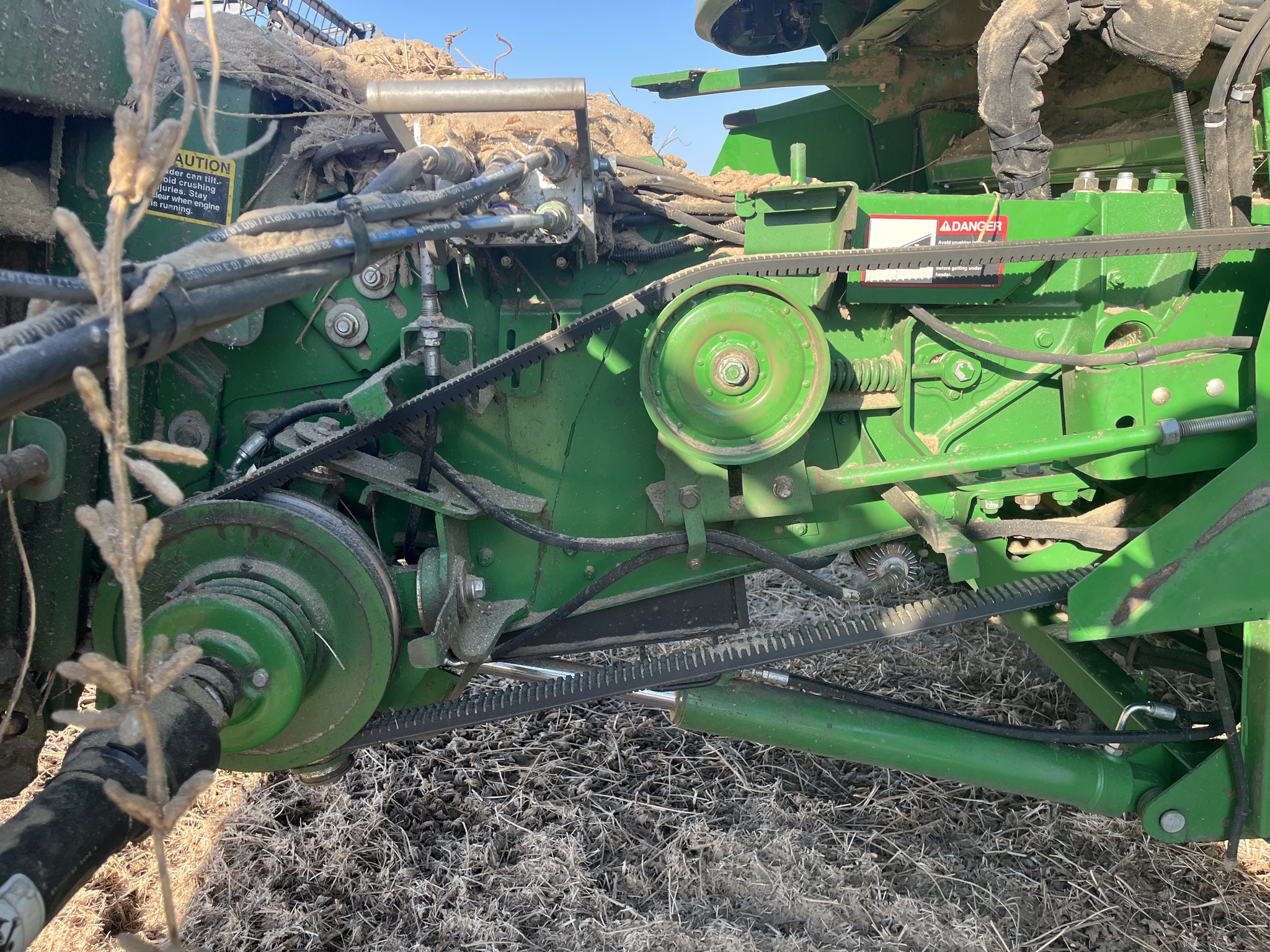 2012 John Deere S660 Image 15