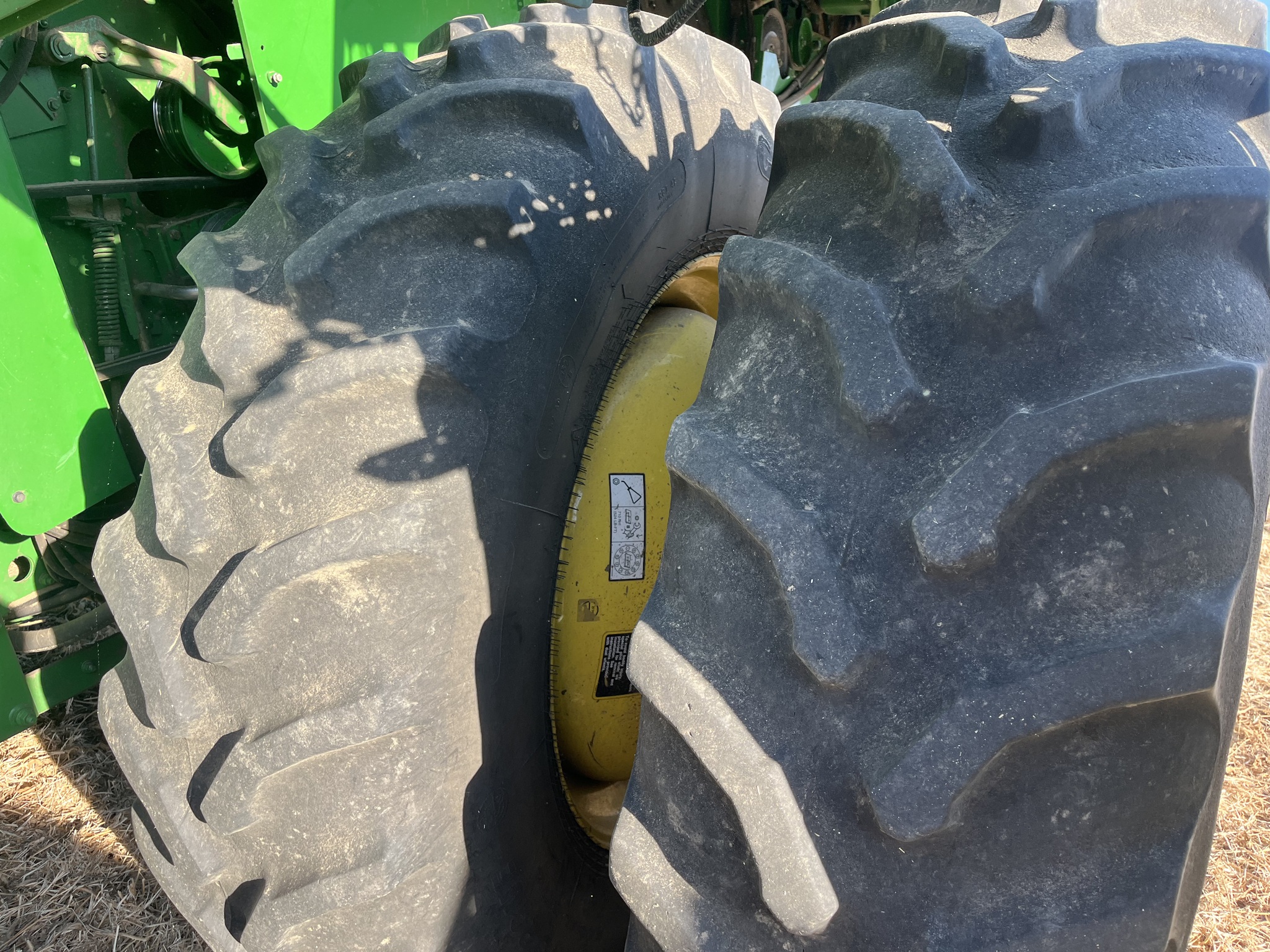 2012 John Deere S660 Image 14