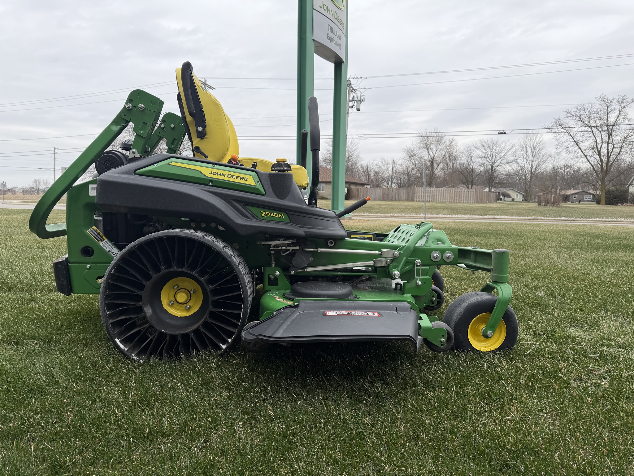2024 John Deere Z930M Image 5