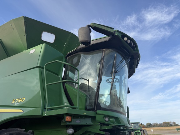 2021 John Deere S790 - Photo14