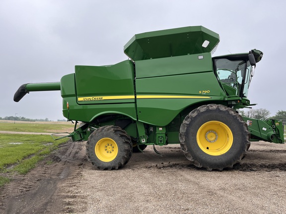 2021 John Deere S790 - Photo2