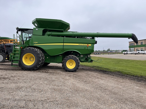 2021 John Deere S790 - Photo6