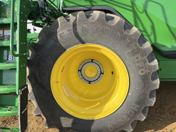 Used 2025 John Deere X9 1100 Combines at Horizon Ag & Turf in High Prairie, AB - Photo19