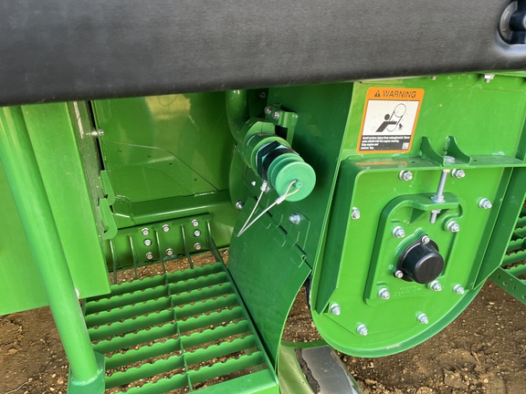 Used 2025 John Deere X9 1100 Combines at Horizon Ag & Turf in High Prairie, AB - Photo22