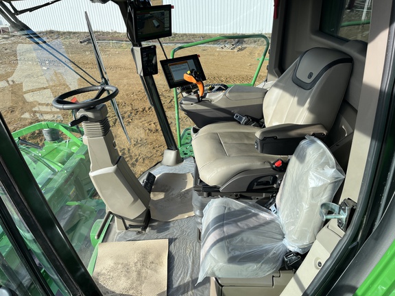 Used 2025 John Deere X9 1100 Combines at Horizon Ag & Turf in High Prairie, AB - Photo25