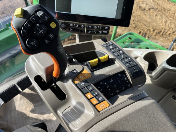 Used 2025 John Deere X9 1100 Combines at Horizon Ag & Turf in High Prairie, AB - Photo28