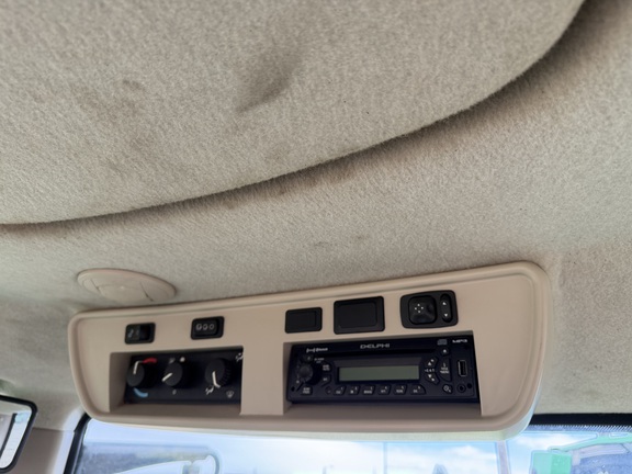 2012 John Deere 7230R - Photo36