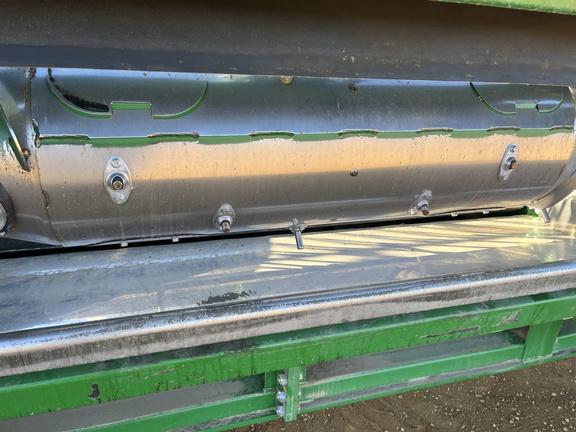 Used 2025 John Deere HDR 50 Combine Platforms at Horizon Ag & Turf in High Prairie, AB - Photo6