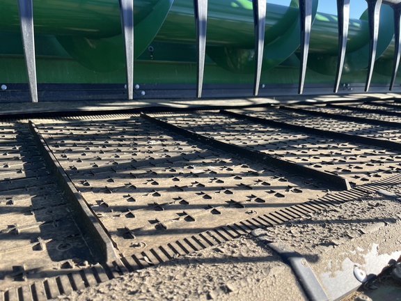 Used 2025 John Deere HDR 50 Combine Platforms at Horizon Ag & Turf in High Prairie, AB - Photo11