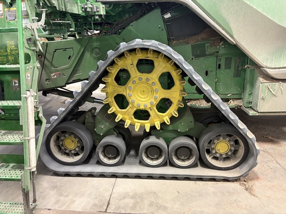 2024 John Deere X9 1100 - Photo9