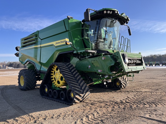  John Deere X9 1100