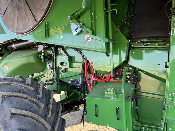 2024 John Deere X9 1100 - Photo32