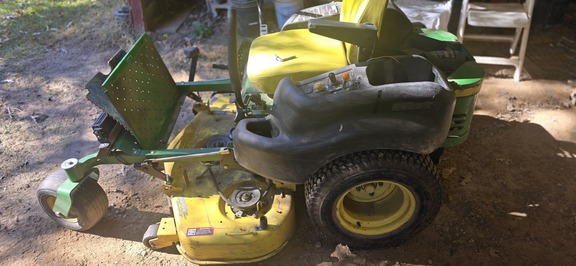 2013 John Deere Z645