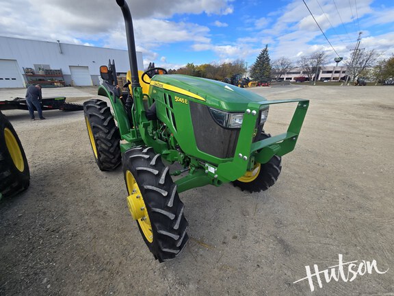Photo of 2022 John Deere 5045E