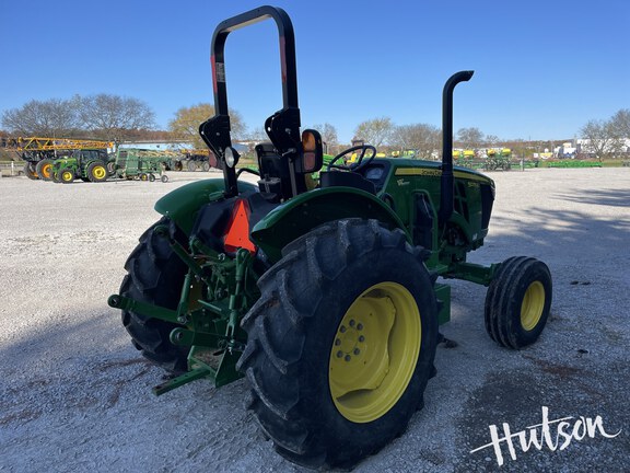 Photo of 2023 John Deere 5075E