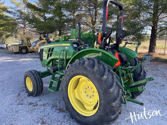 Photo of 2023 John Deere 5075E