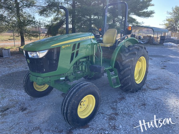 Photo of 2023 John Deere 5075E