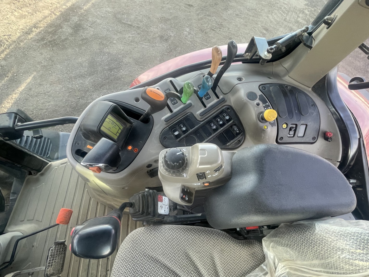 2024 Case IH Maxxum 145 T4B Image 25