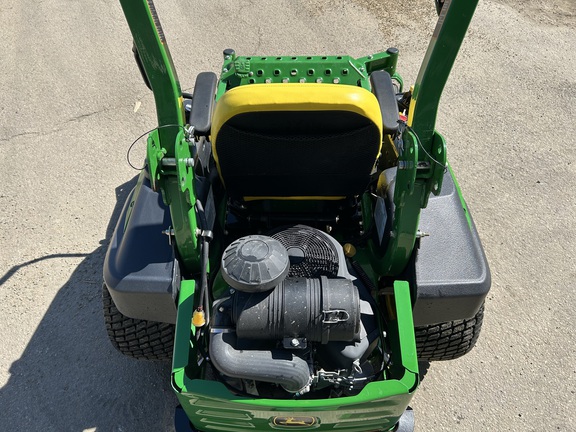 Used 2013 John Deere Z930R Zero Turn Mowers at Horizon Ag & Turf in Edmonton West, AB - Photo3