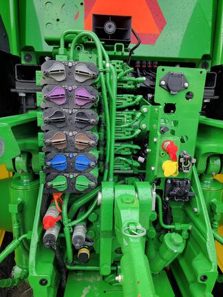 2025 John Deere 8R 340 - Photo8