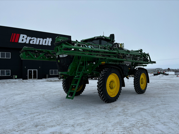 Photo of a 2025 John Deere 616R