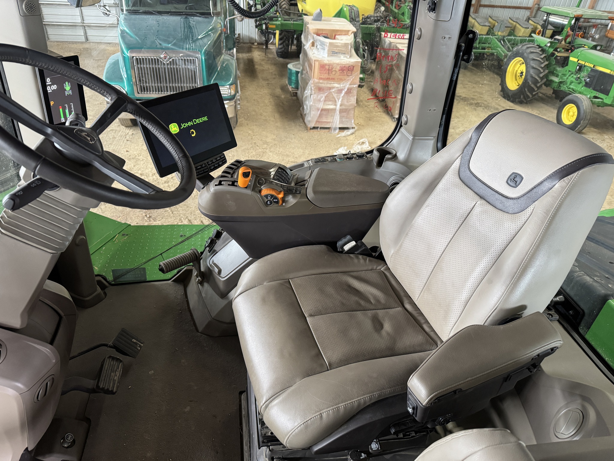 2024 John Deere 9RX 640 Image 23