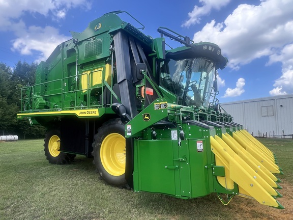 2025 John Deere CP770 Photo 2