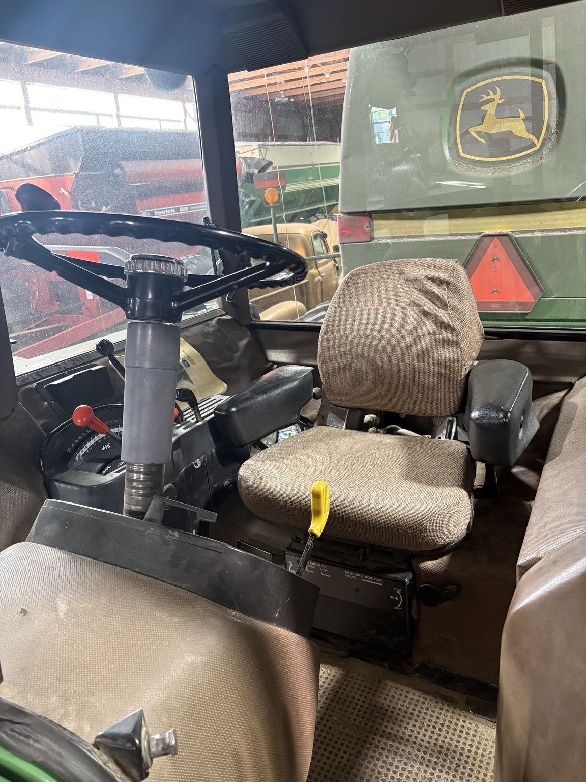 1983 John Deere 4850 Image 6