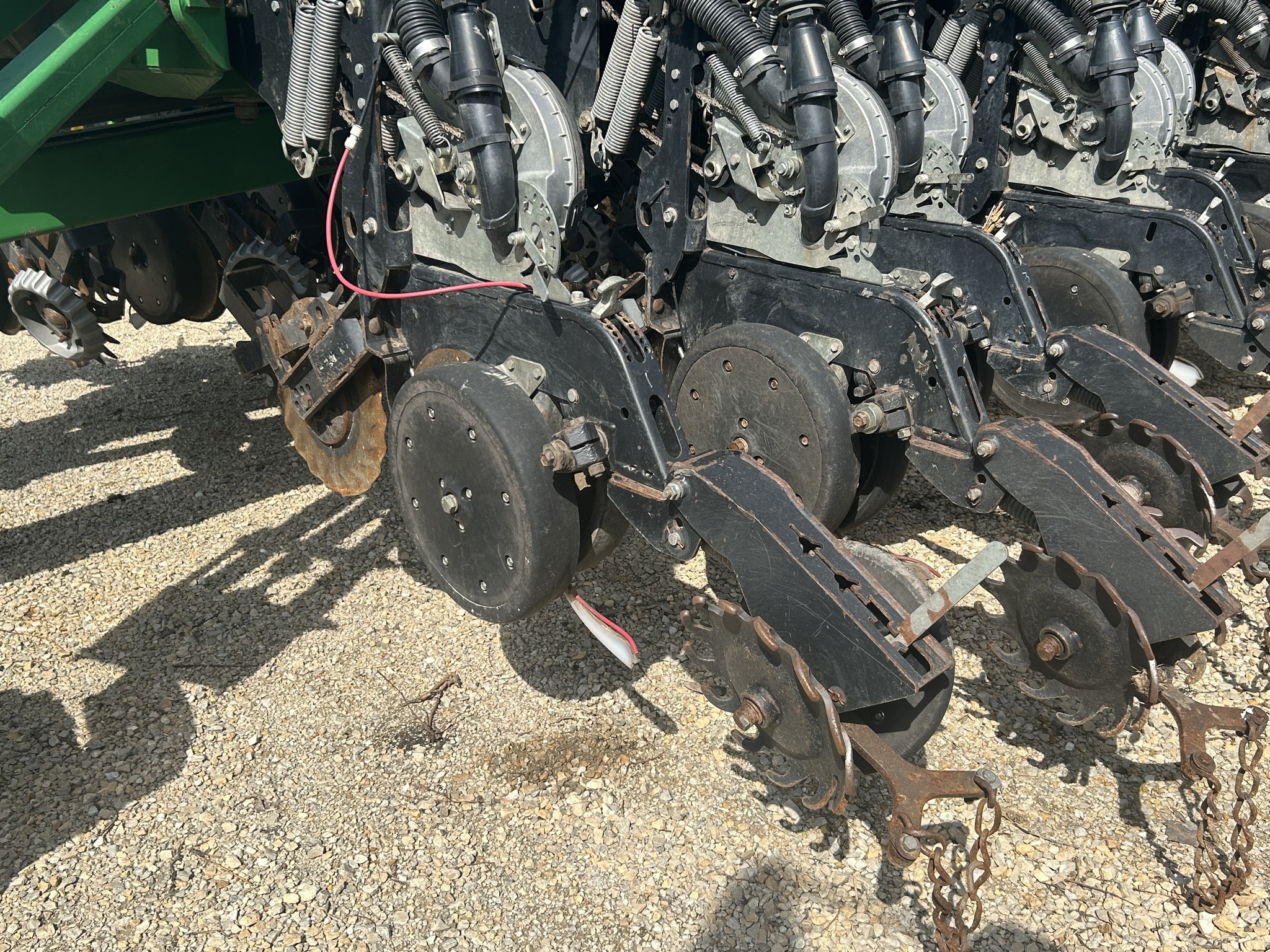   Great Plains YP1625A-2420 at Heritage Tractor in Dixon, IL