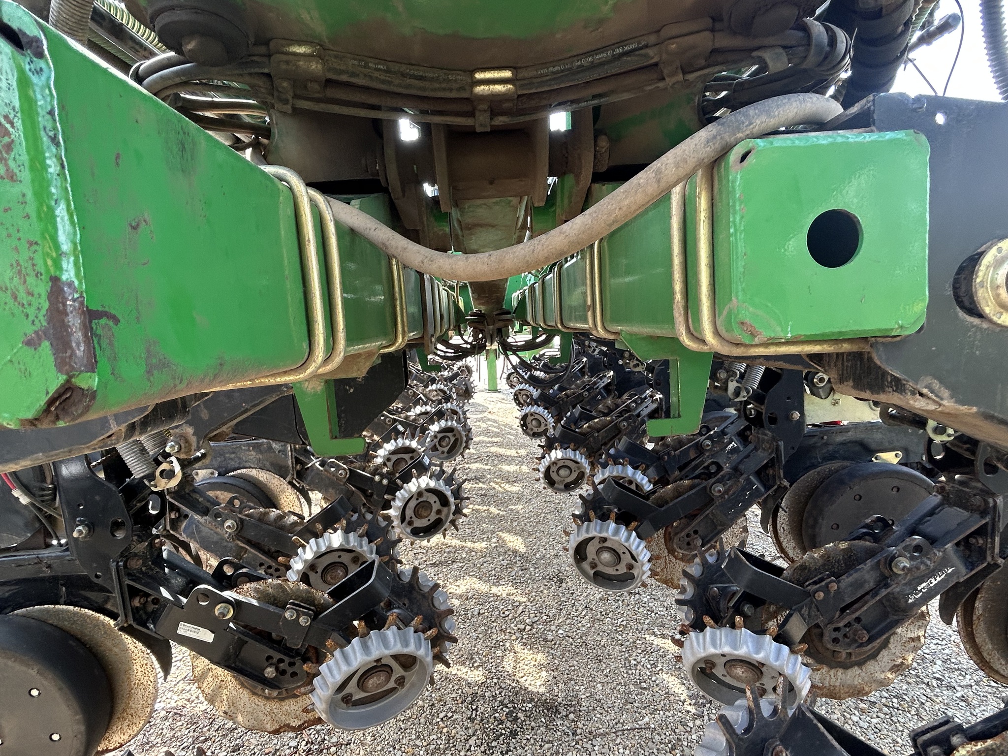   Great Plains YP1625A-2420 at Heritage Tractor in Dixon, IL