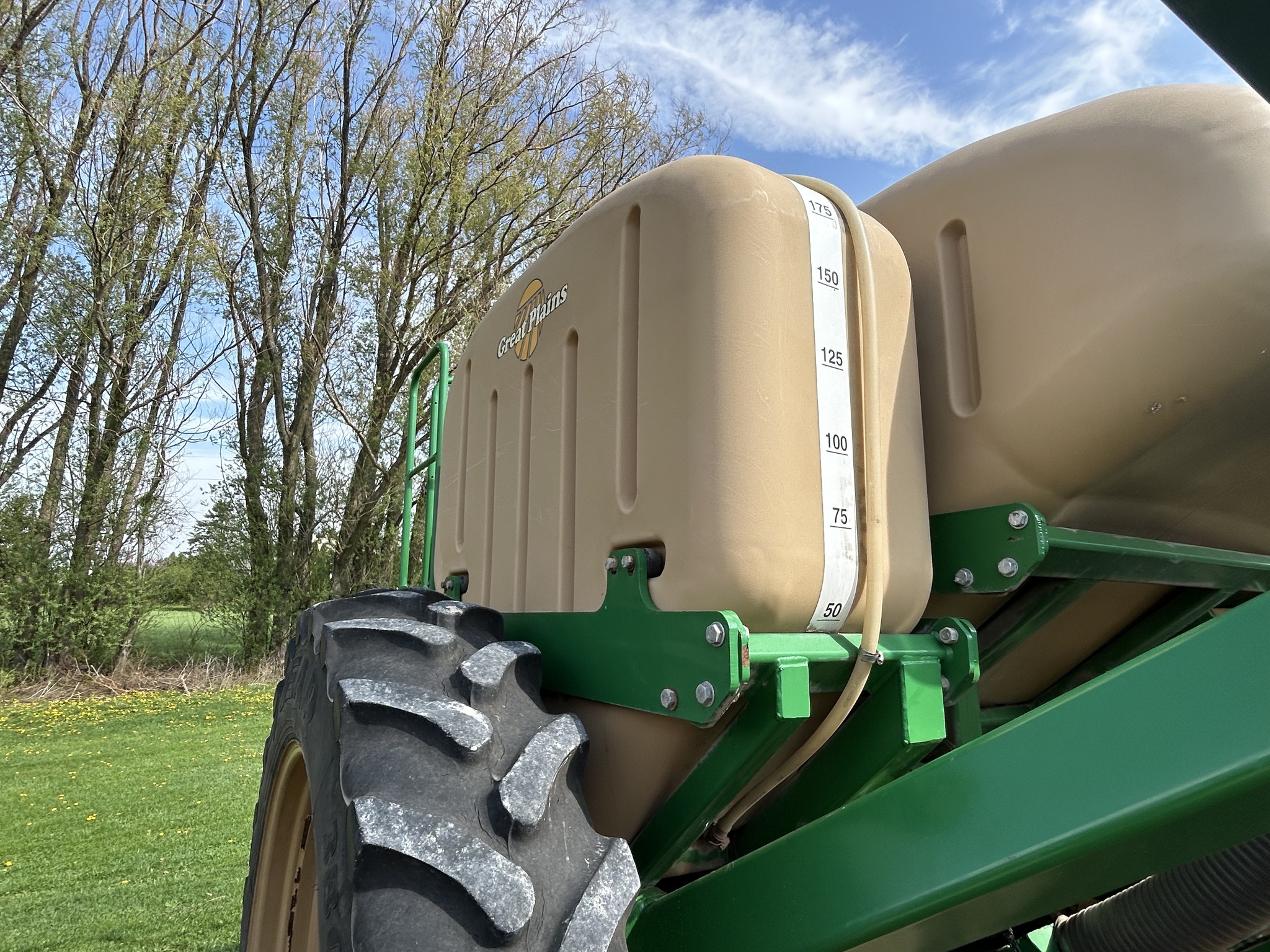   Great Plains YP1625A-2420 at Heritage Tractor in Dixon, IL