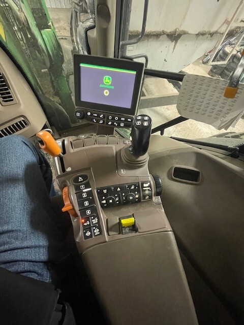 2017 John Deere 6155R Image 13